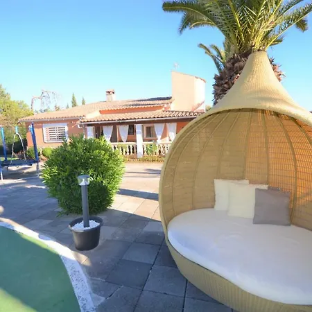 Holiday home Del Artista *